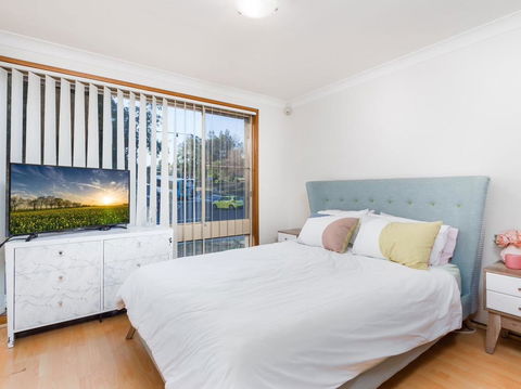 Beautiful Home Norwest Of Sydney - Palm Beach Accommodation 2