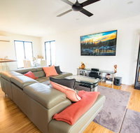 Beautiful Modern Luxury - Palm Beach Accommodation