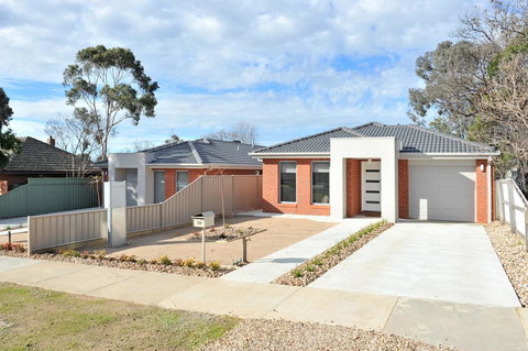 Beischer Apt A - Palm Beach Accommodation 1