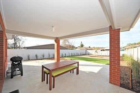 Beischer Apt A - Palm Beach Accommodation 3