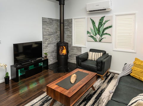 Bella Vista Stanthorpe - Palm Beach Accommodation 1