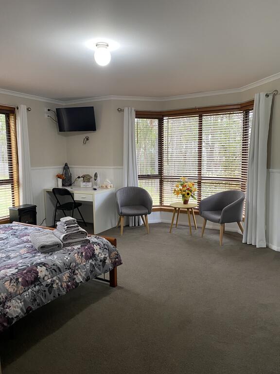 Tarleton TAS Palm Beach Accommodation