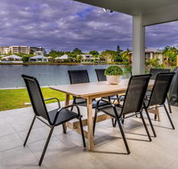 Blue Lagoon Villa B - Palm Beach Accommodation