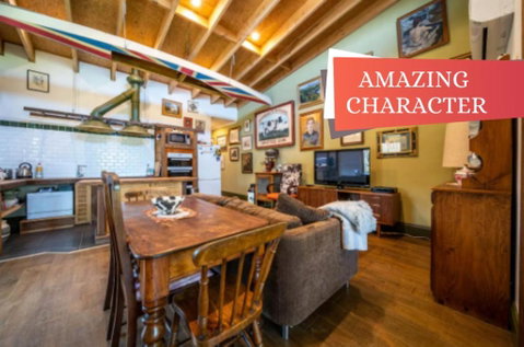 The Spotted Cow,city Fringe,pet Friendly-Free Wine - Palm Beach Accommodation 0