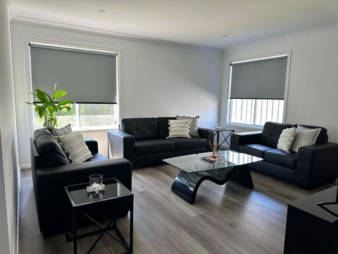 Xquisite - Palm Beach Accommodation 1