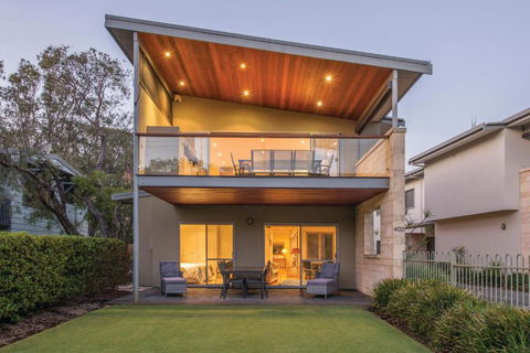 XYZ Holiday Home - Palm Beach Accommodation 1