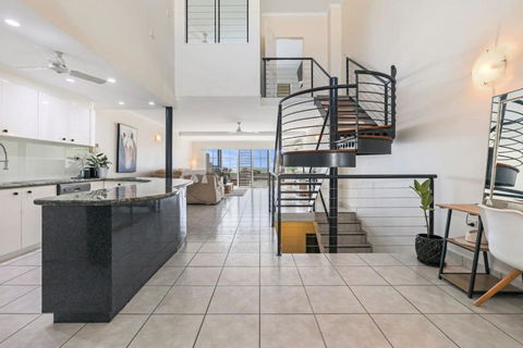 Absolute Beachfront Bliss-Best Location In Darwin - Palm Beach Accommodation 1