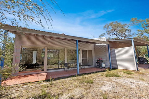 Amphion - Waterfront Retreat - Palm Beach Accommodation 1
