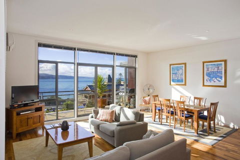 Apartment 35 Pacific Apartments - Palm Beach Accommodation 2
