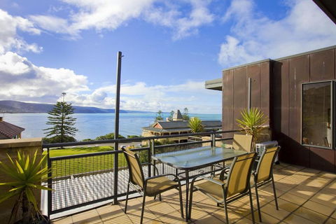 Apartment 35 Pacific Apartments - Palm Beach Accommodation 0