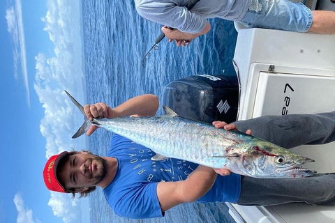 Full Day 9.5 Hour Offshore Fishing Charter - Palm Beach Accommodation 2