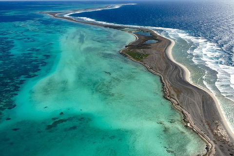 Abrolhos Islands Fixed-Wing Scenic Flight - Palm Beach Accommodation 2