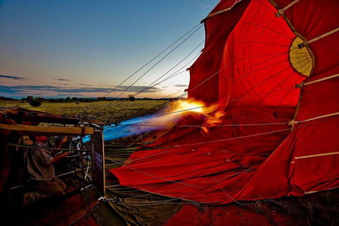 Early Morning Ballooning In Alice Springs - Palm Beach Accommodation 0