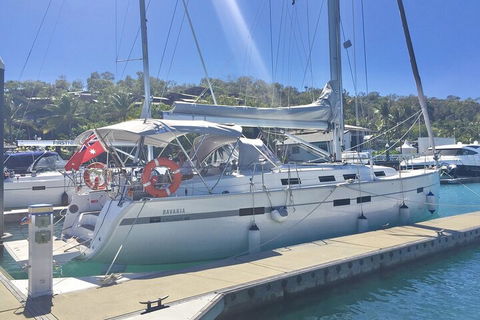 Sailing Curlew Escape On Moreton Bay - Palm Beach Accommodation 0
