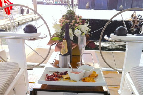 Sailing Curlew Escape On Moreton Bay - Palm Beach Accommodation 1