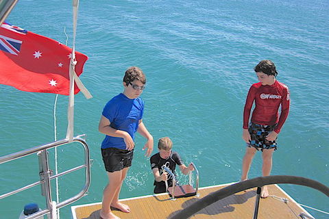Sailing Curlew Escape On Moreton Bay - Palm Beach Accommodation 2