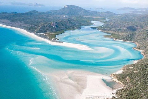 2-Night Whitsundays Sailing Adventure: Whitsunday Getaway - Palm Beach Accommodation 3