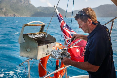 2-Night Cabin Charter Aboard Cruising Yacht Milady - Palm Beach Accommodation 5