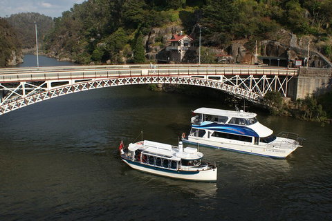 Cataract Gorge Cruise 11:30 Am - Palm Beach Accommodation 1