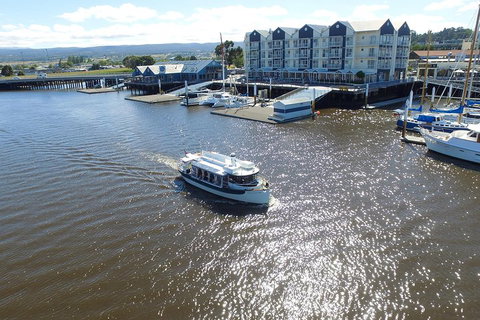 Cataract Gorge Cruise 11:30 Am - Palm Beach Accommodation 3